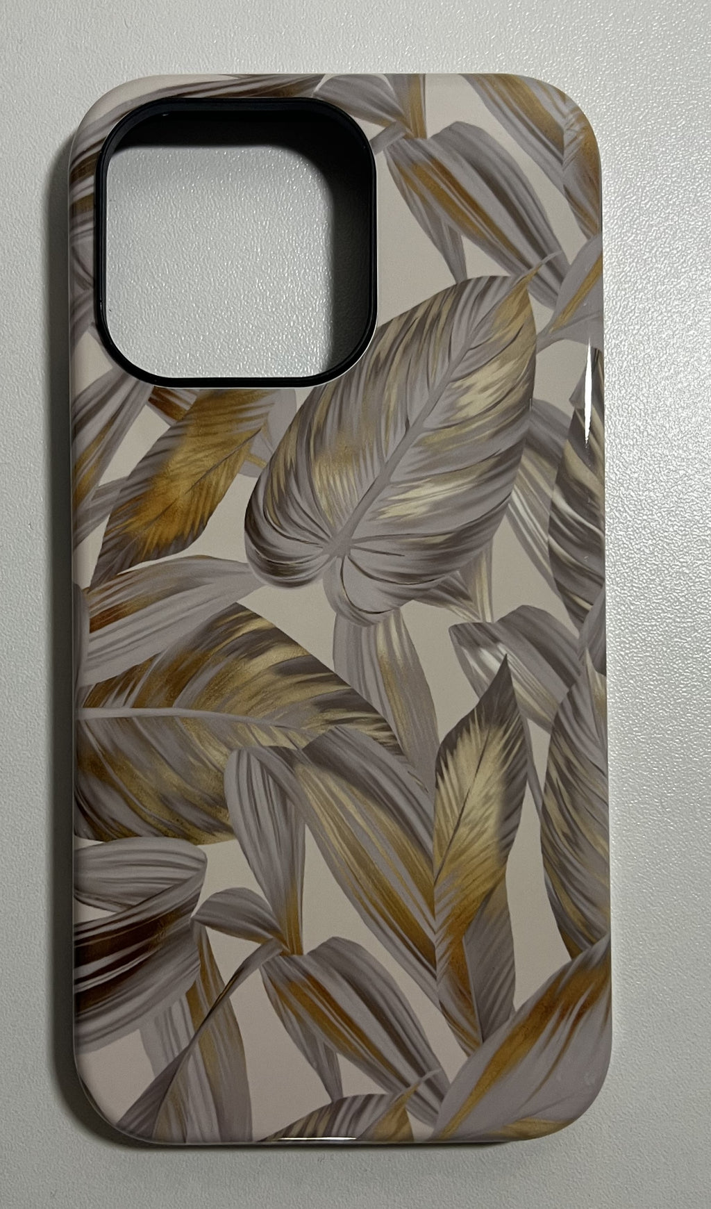 Coque en feuilles Iphone 13 pro
